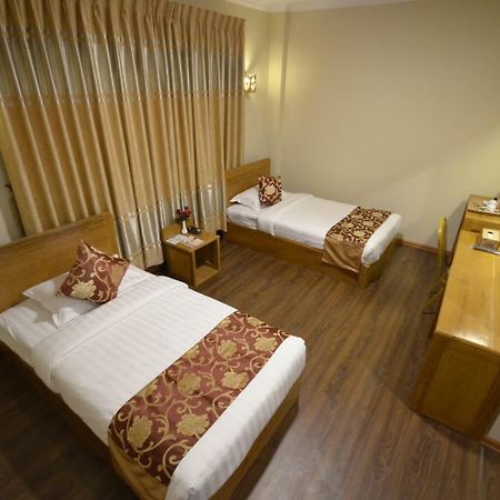 Inle Strand Hotel Nyaung Shwe Exterior photo